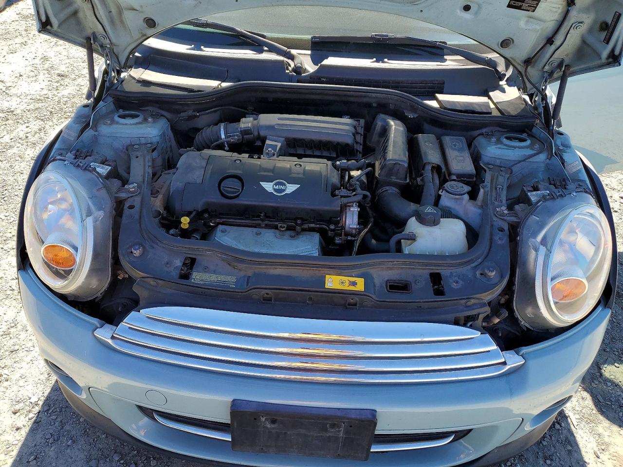 2013 Mini Cooper Turquoise vin: WMWSU3C58DT678082