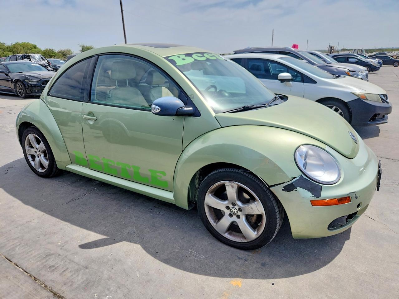 2009 Volkswagen New Beetle S Green vin: 3VWRG31C89M509452