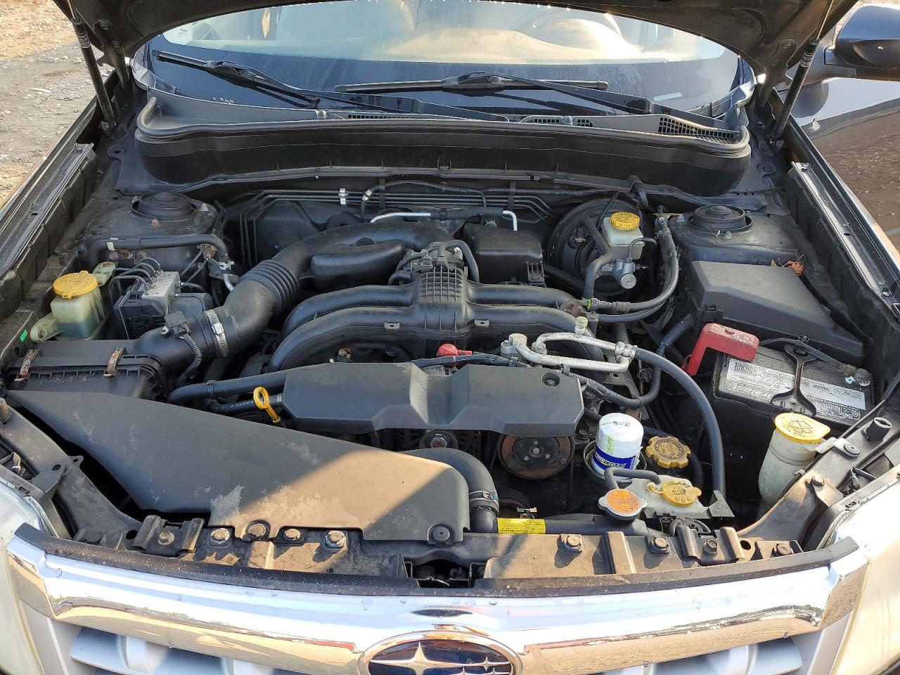 2011 Subaru Forester 2.5x Premium Gray vin: JF2SHADC3BH735492