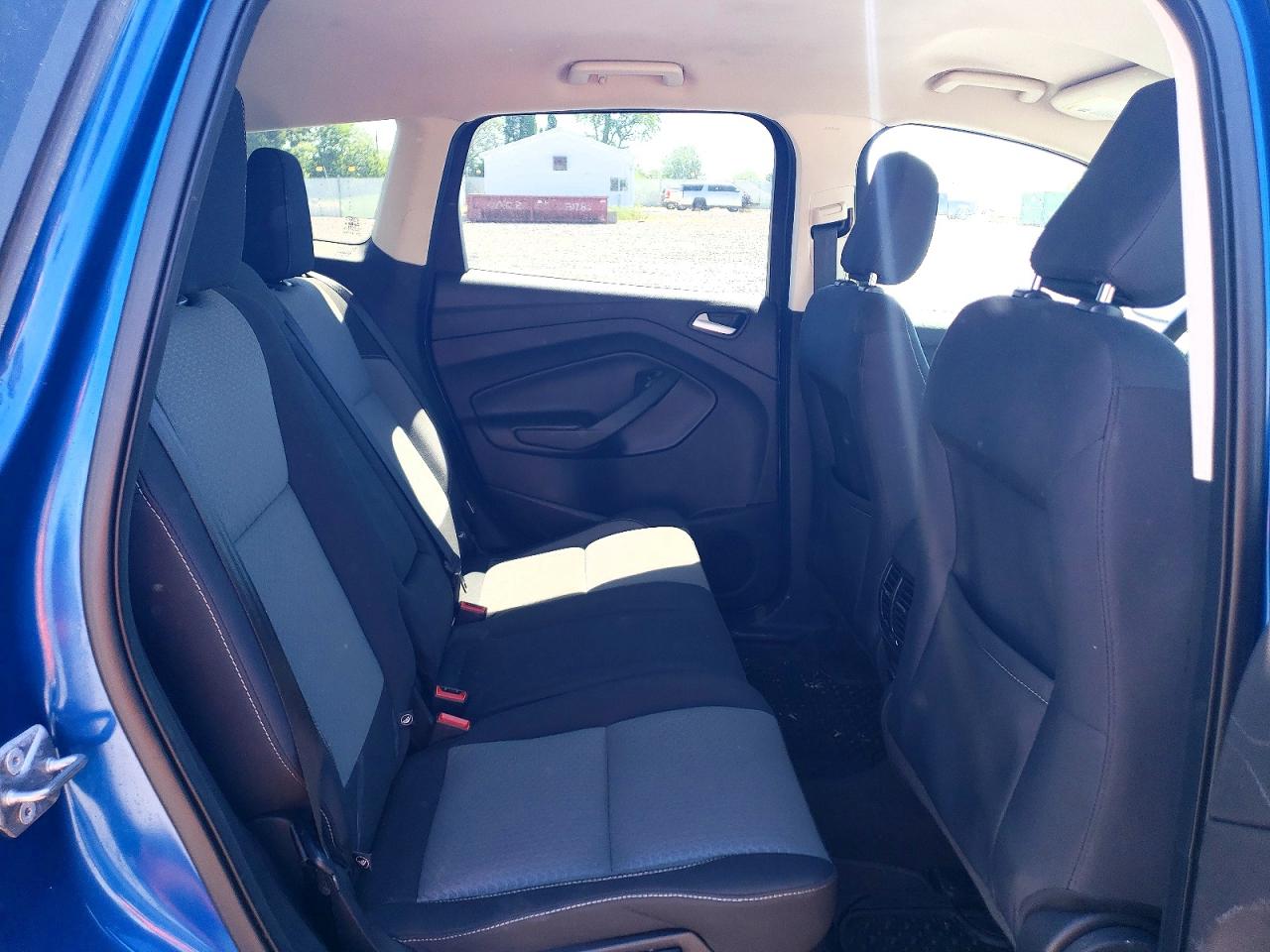 2018 Ford Escape Se Blue vin: 1FMCU9GD7JUC00586