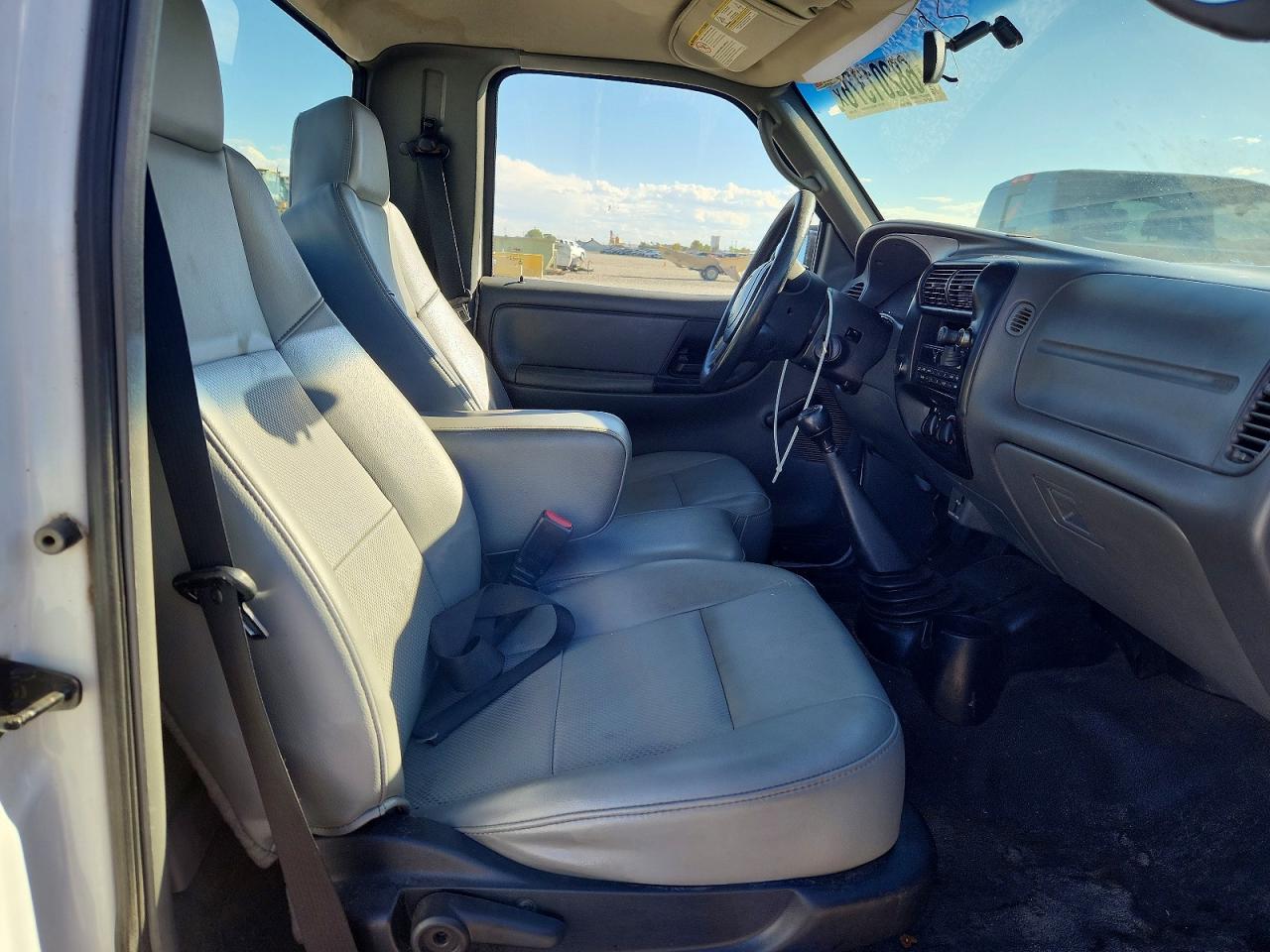 2006 Ford Ranger White vin: 1FTYR10D06PA49619