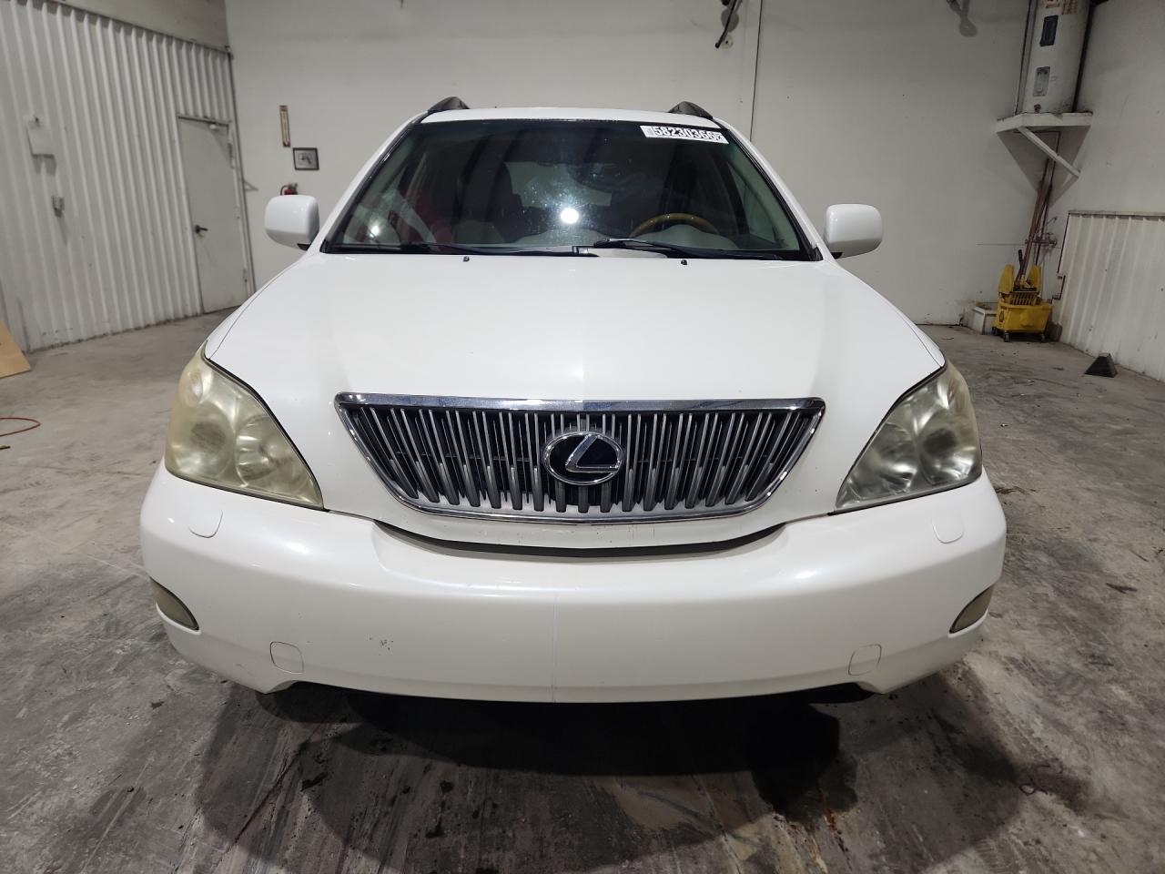 2007 Lexus Rx 350 White vin: 2T2HK31U47C040173 Damage: Hood, Chipped, 7