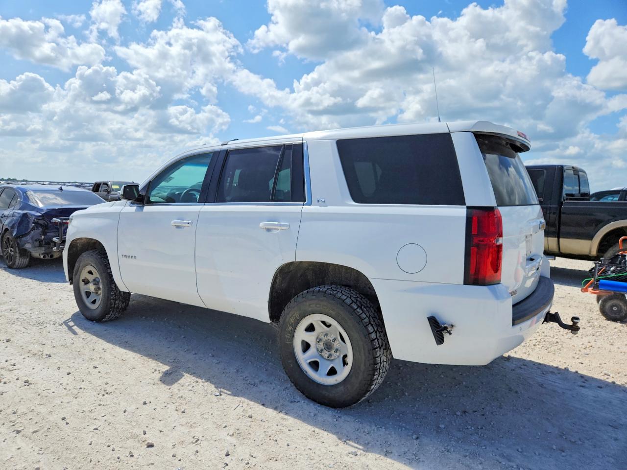 2015 Chevrolet Tahoe K1500 White vin: 1GNSK4EC5FR623154