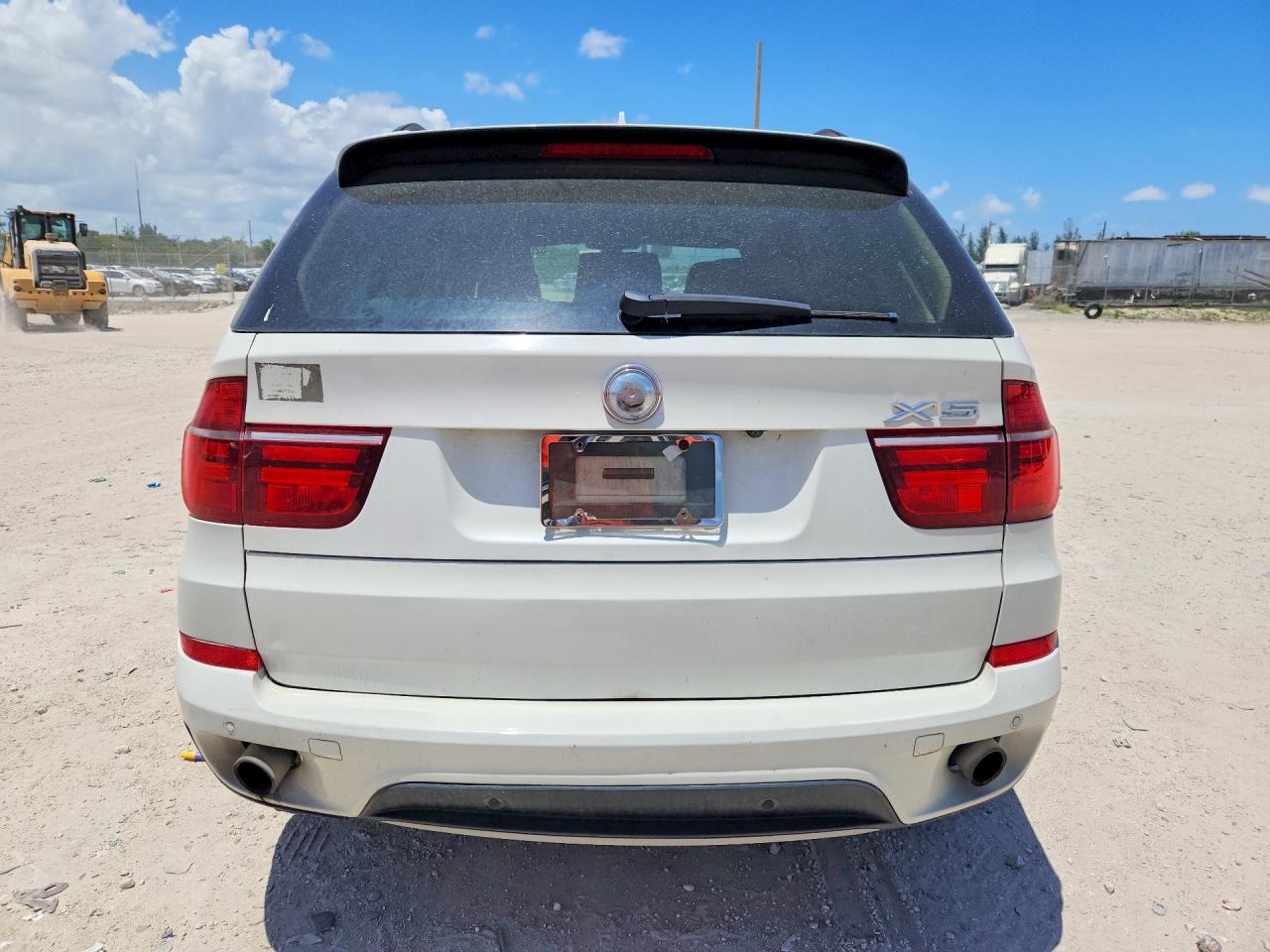 2011 Bmw X5 Xdrive35i White vin: 5UXZV4C56BL738232