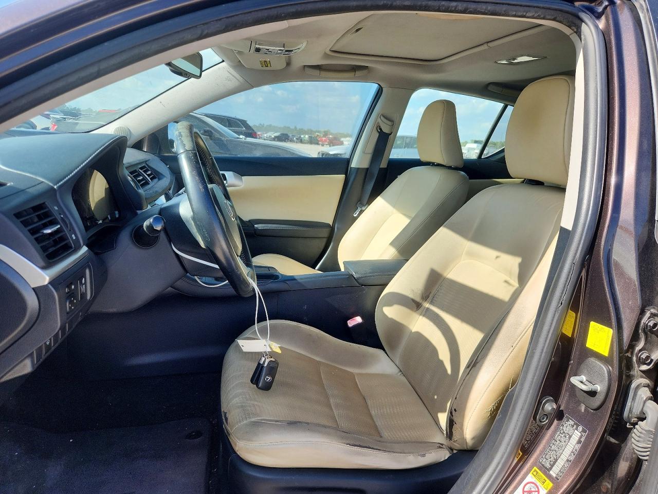 2011 Lexus Ct 200 Brown vin: JTHKD5BH6B2008297
