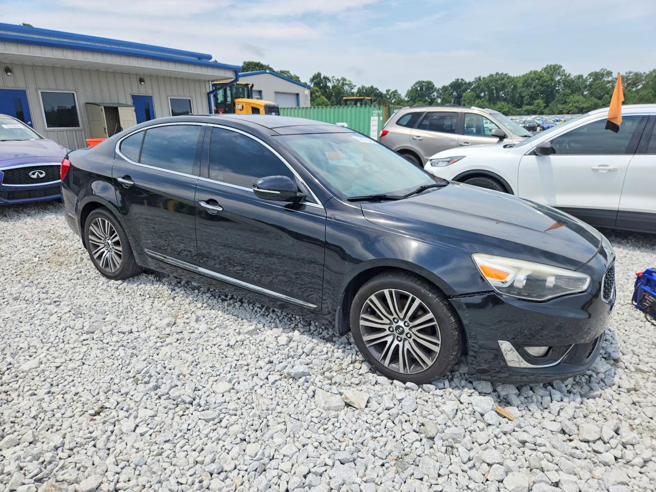 2014 Kia Cadenza Premium Black vin: KNALN4D74E5148348