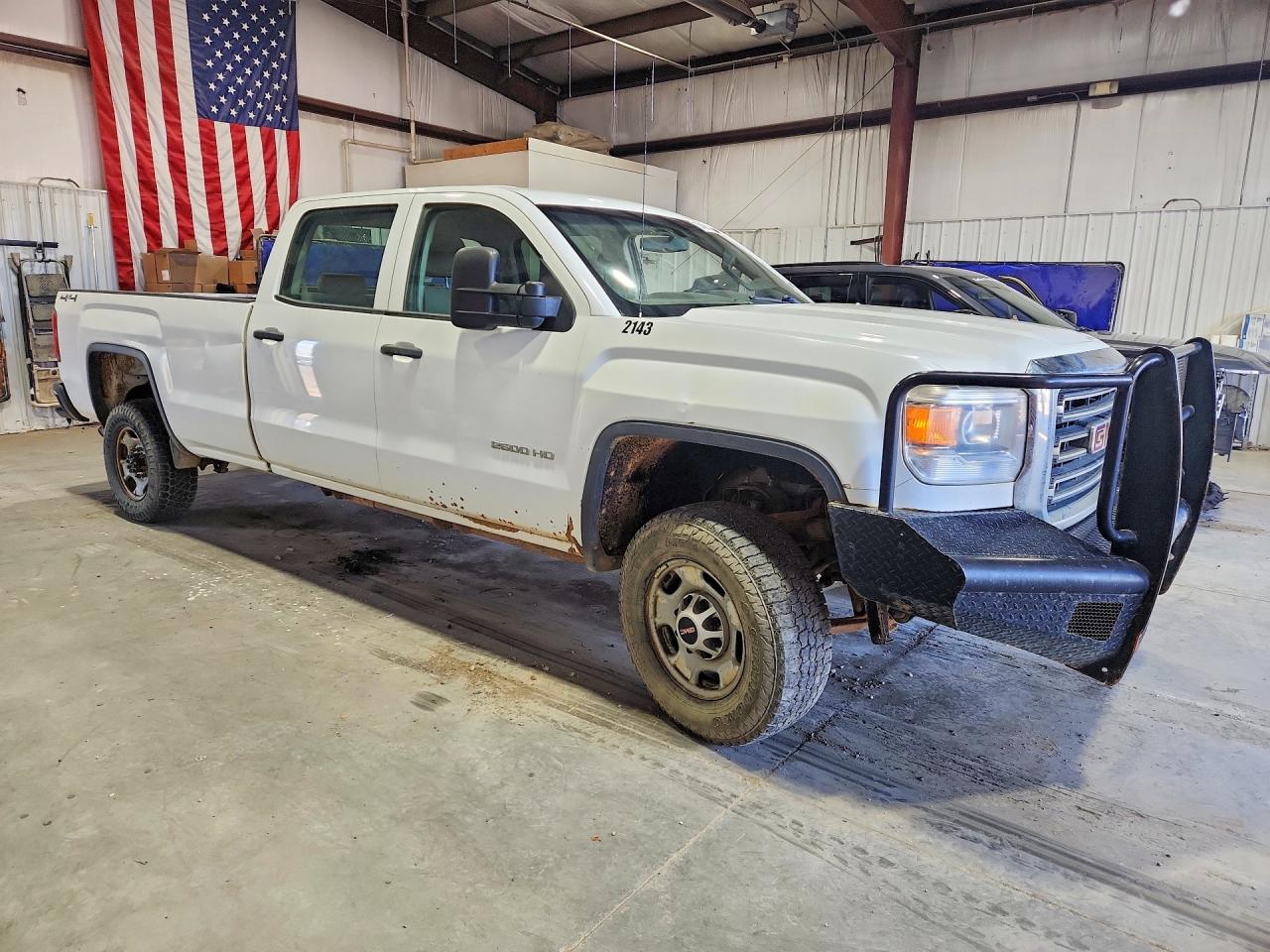 2015 Gmc Sierra K2500 Heavy Duty White vin: 1GT12XEG0FF125681