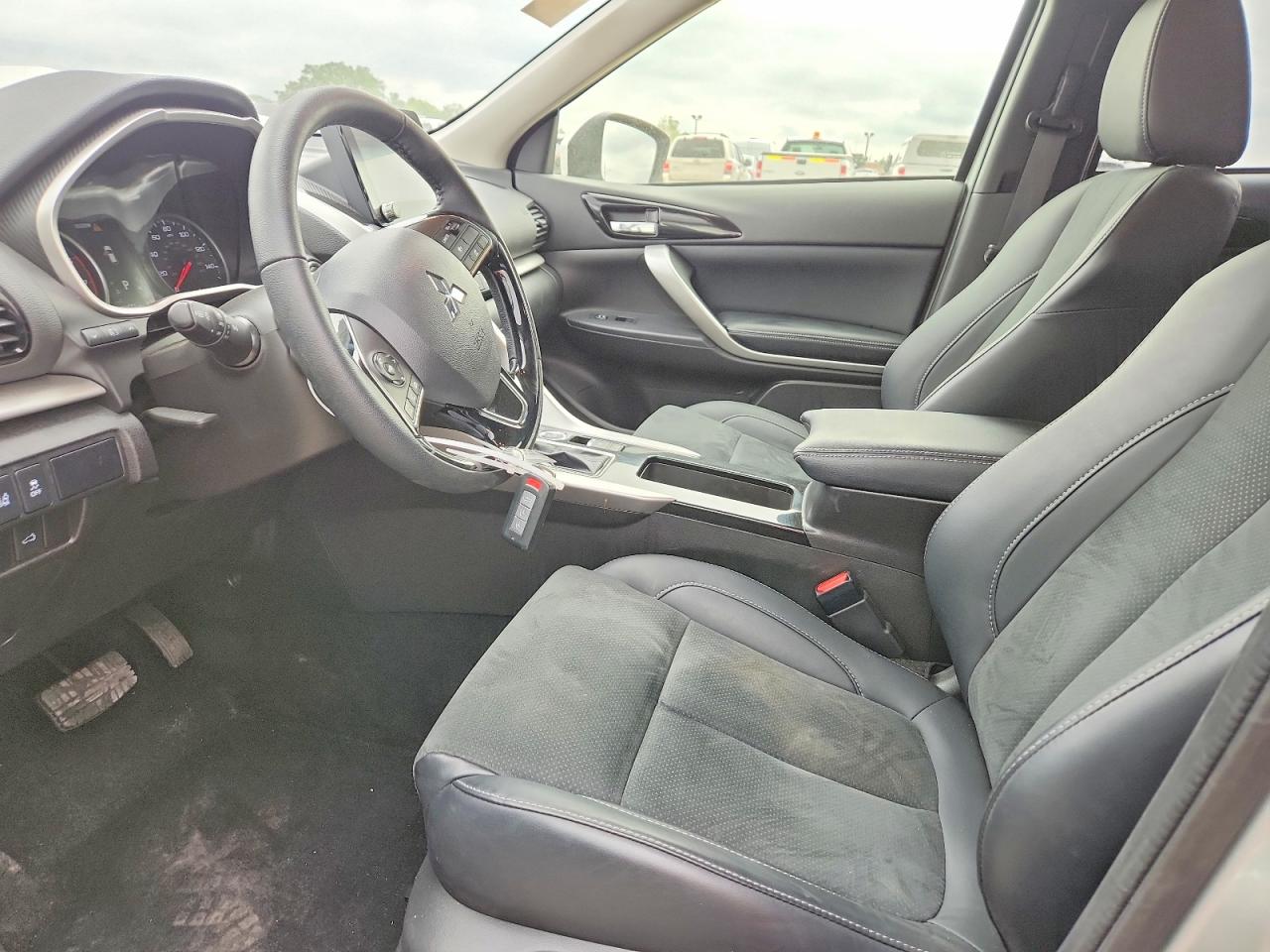 2025 Mitsubishi Eclipse Cross Se Серебряный vin: JA4ATWAA8SZ044844