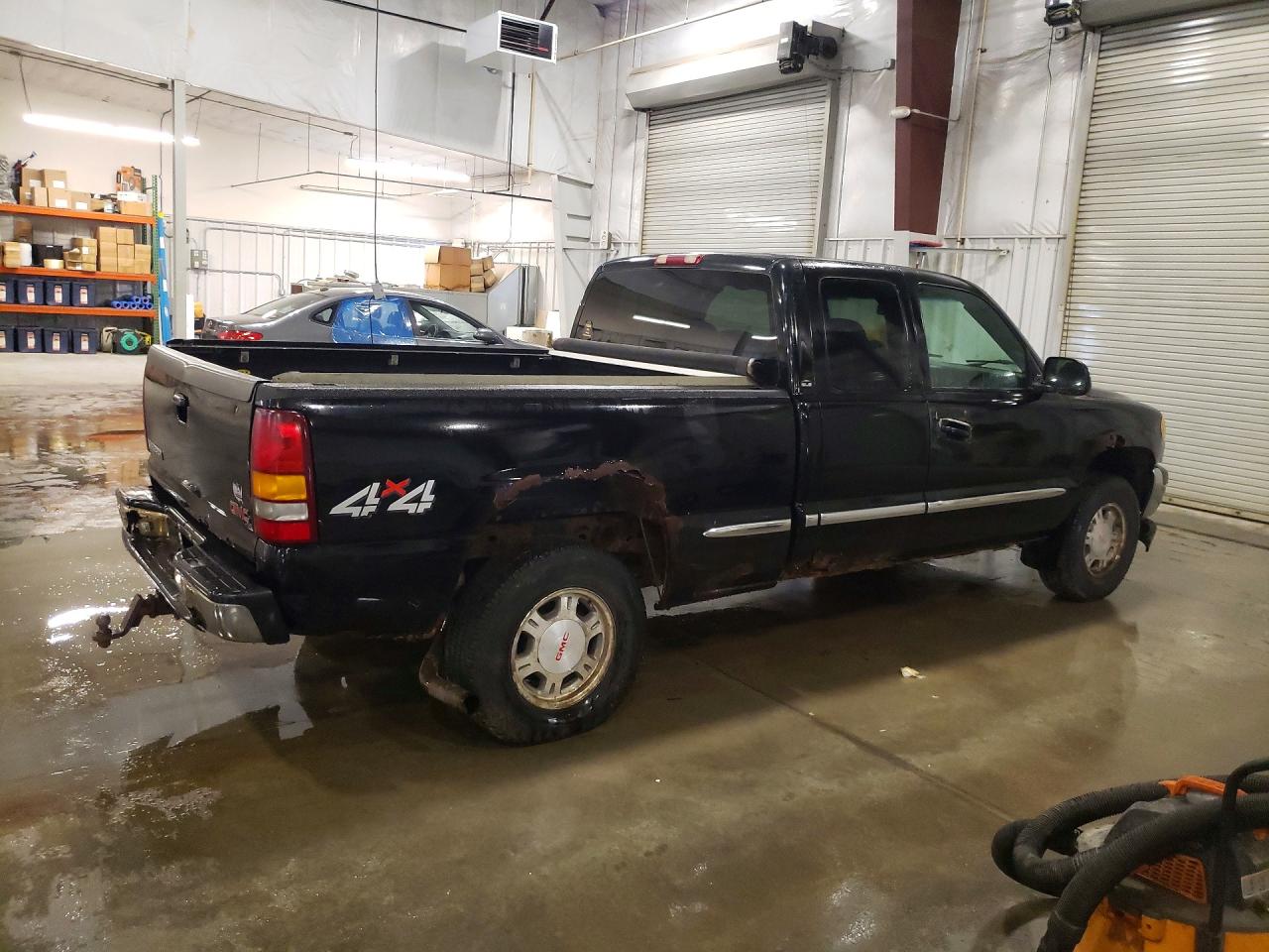 2002 Gmc New Sierra K1500 Black vin: 2GTEK19VX21130850