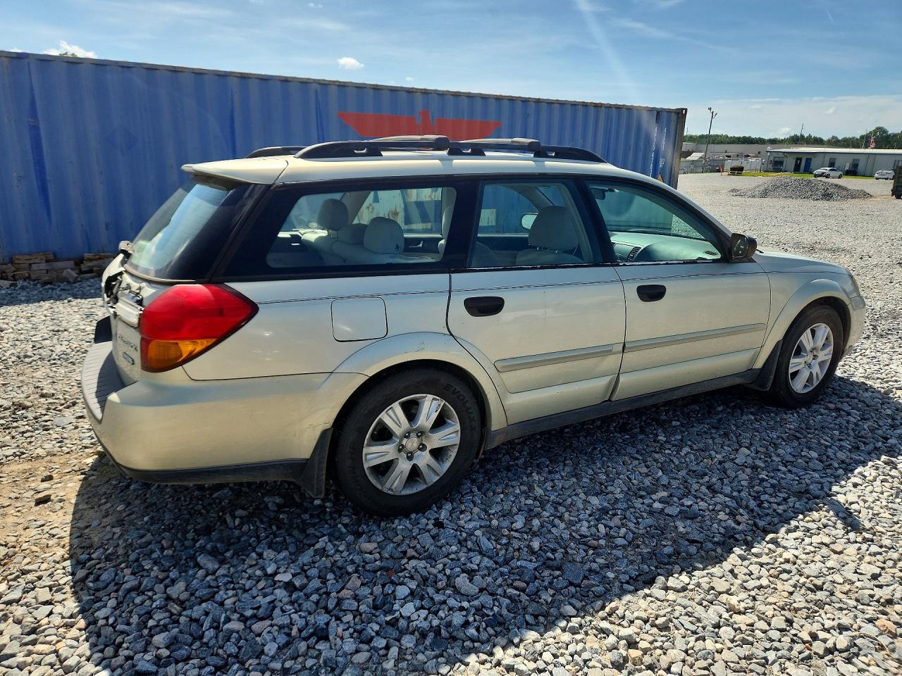 2005 Subaru Legacy Outback 2.5i Бежевый vin: 4S4BP61C457345039