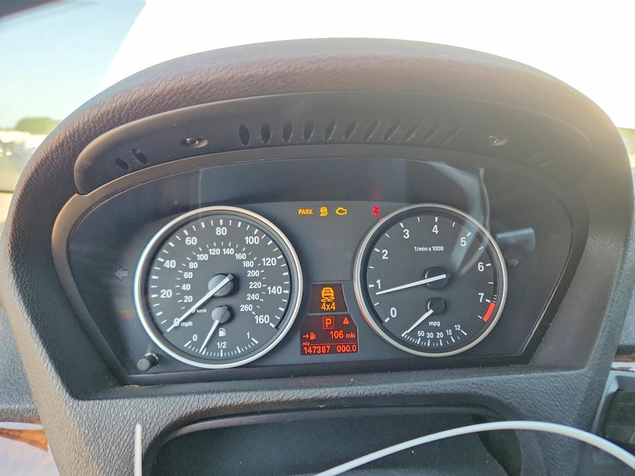 2011 Bmw X5 Xdrive35i Белый vin: 5UXZV4C55BL738075