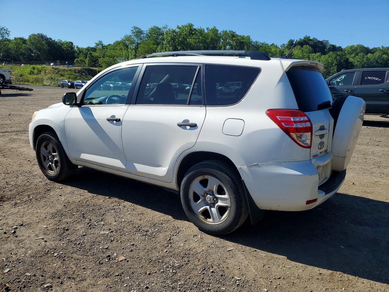 2009 Toyota Rav4 Base White vin: 2T3ZF33VX9W010333