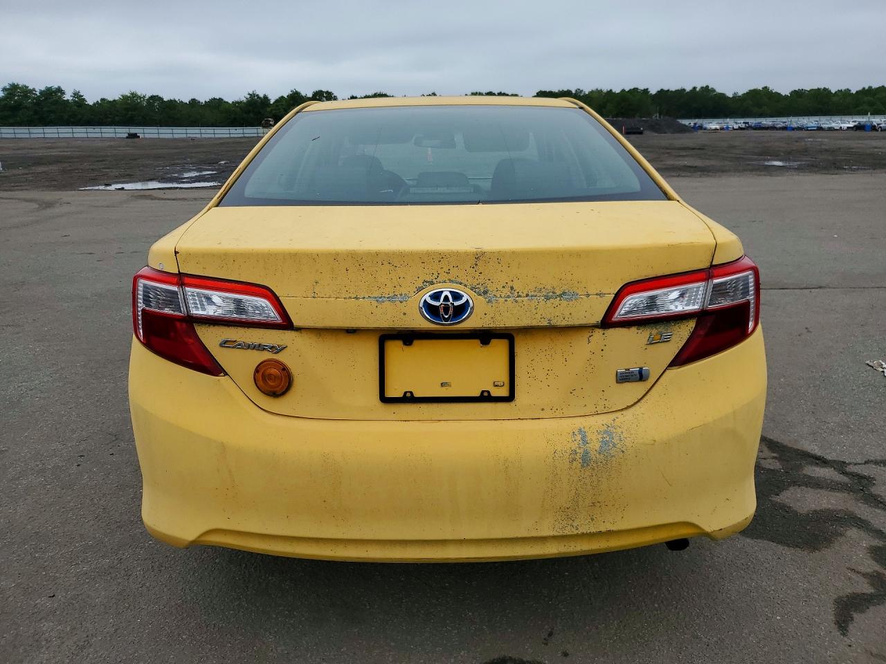 2014 Toyota Camry Hybrid Le Yellow vin: 4T1BD1FK3EU111584