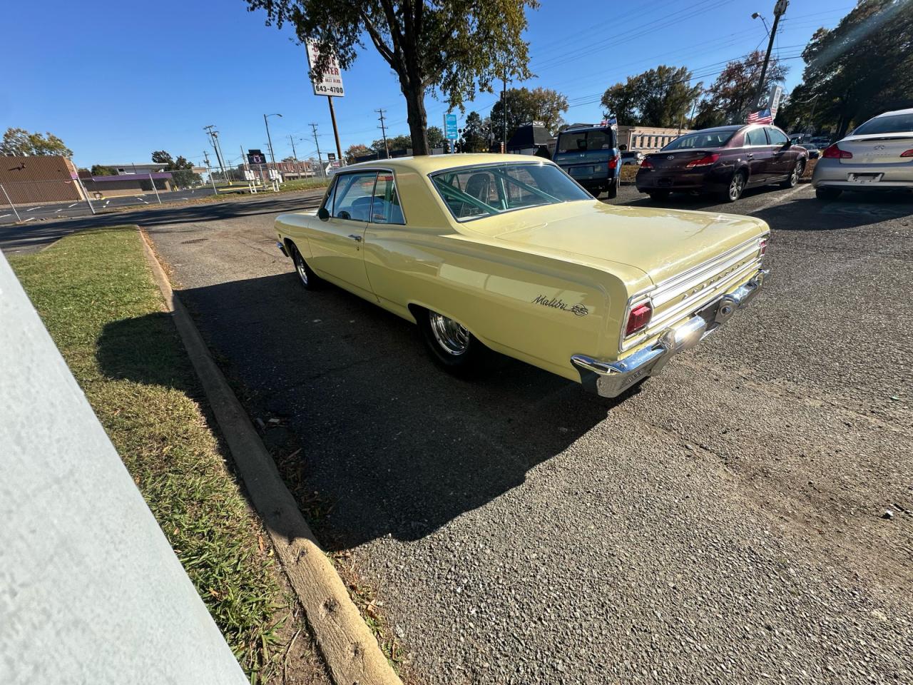 1965 Chevrolet Malibu Cream vin: 135375Z111469