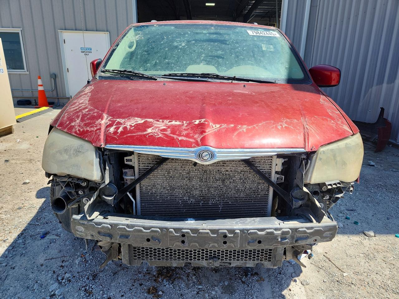 2008 Chrysler Town & Country Touring Red vin: 2A8HR54P68R658770
