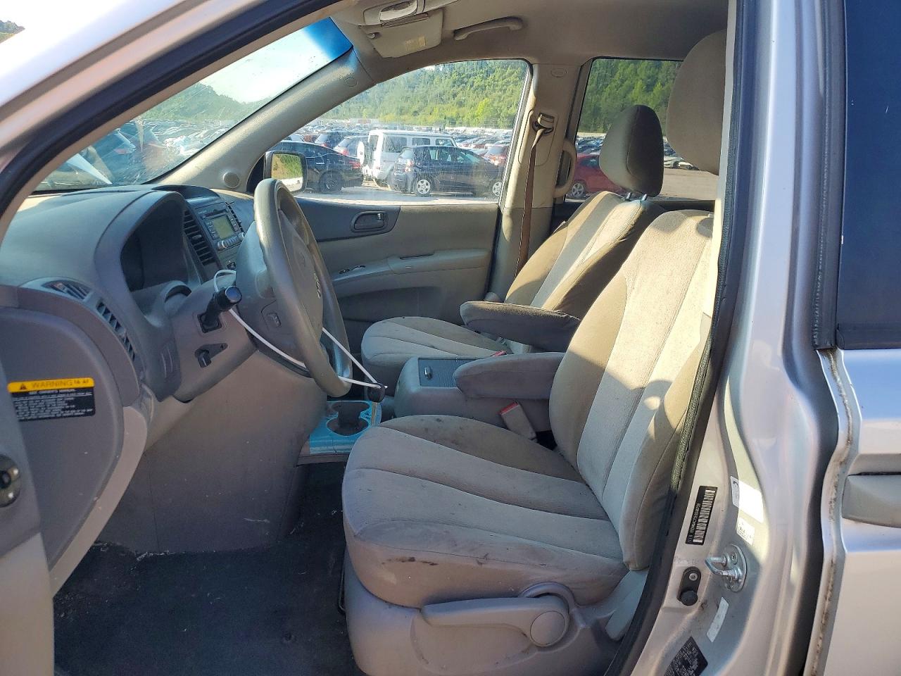 2014 Kia Sedona Lx Silver vin: KNDMG4C75E6538758