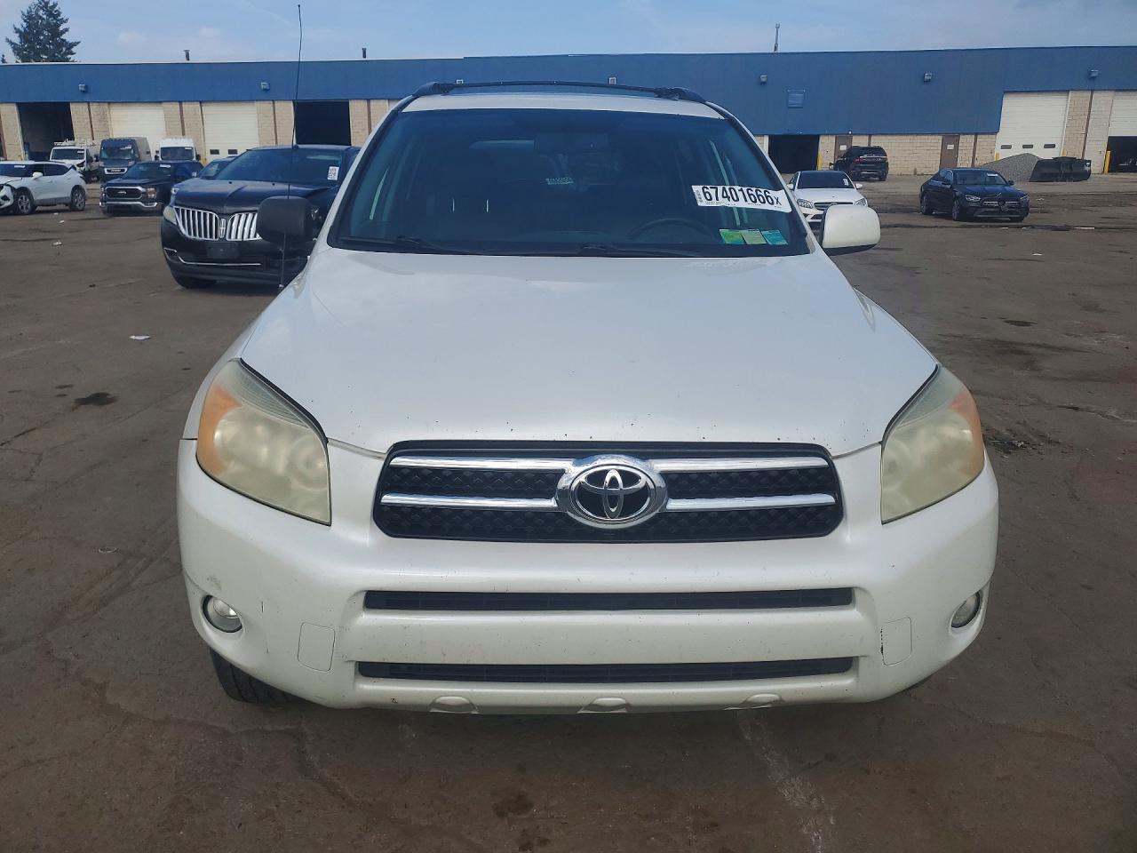 2008 Toyota Rav4 Limited Белый vin: JTMBD31V385201737