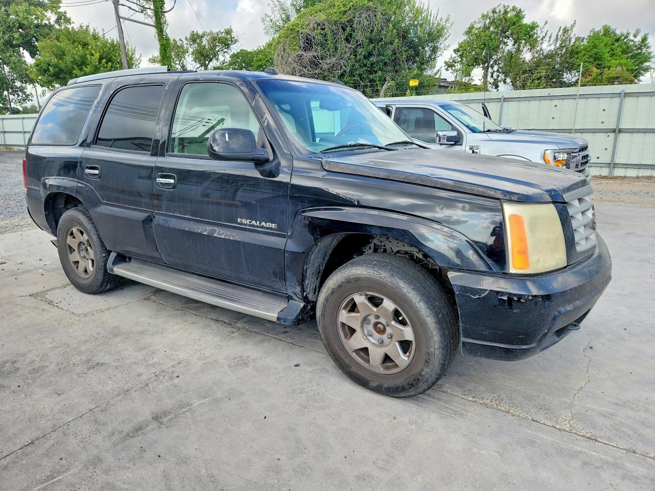 2004 Cadillac Escalade Luxury Черный vin: 1GYEK63N14R293798