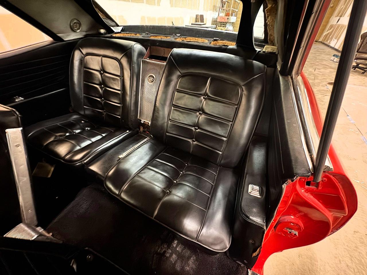 1965 Buick Riviera Red vin: 494475H905326