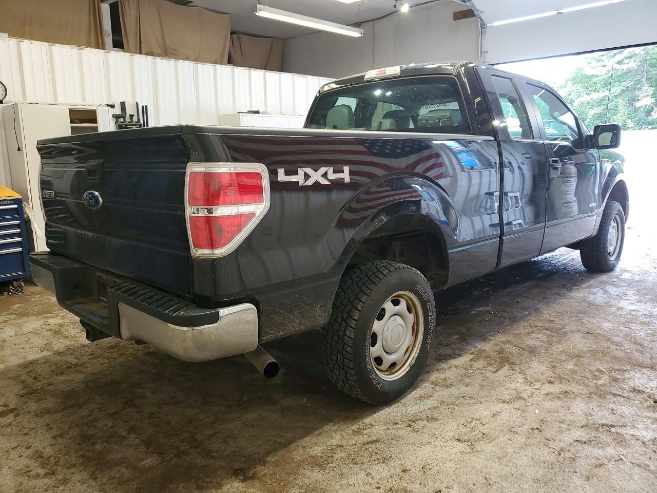 2013 Ford F150 Super Cab Black vin: 1FTFX1ET4DFA56377