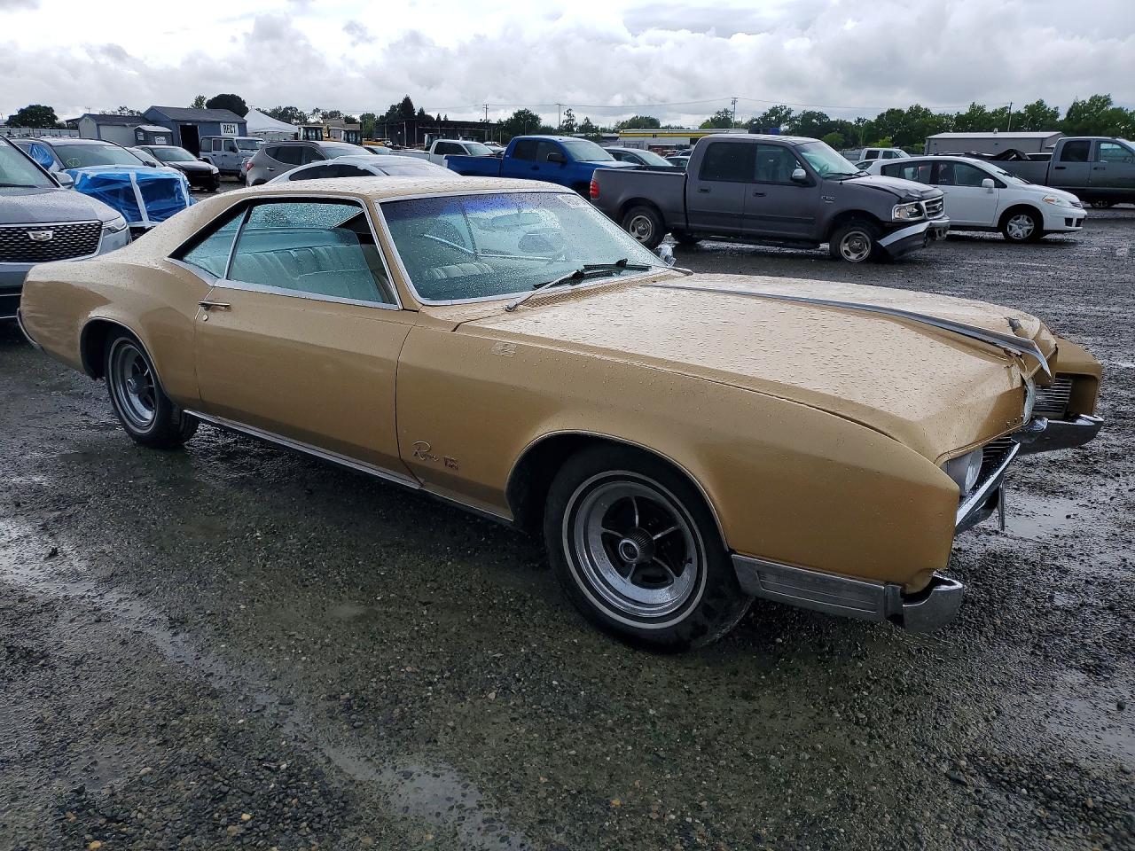 1966 Buick Rivera Gold vin: 494876H914807