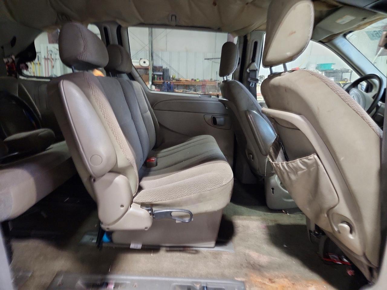 2007 Chrysler Town & Country Lx Blue vin: 1A4GJ45R57B248263