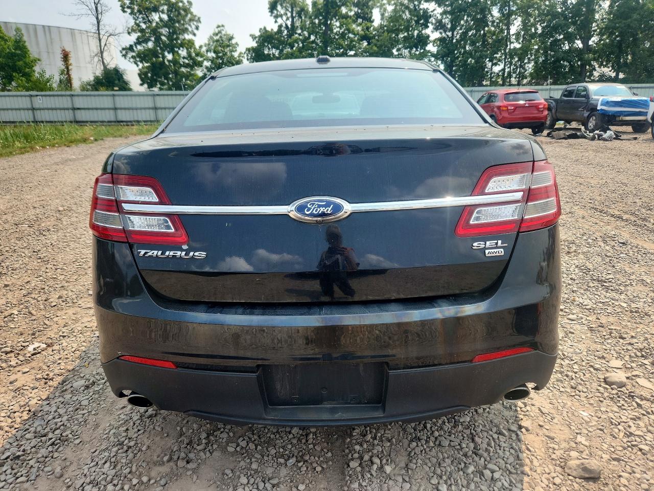 2015 Ford Taurus Sel Black vin: 1FAHP2H85FG113582