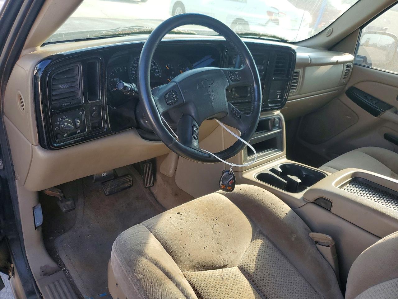 2004 Chevrolet Silverado C1500 Black vin: 2GCEC19T641141875