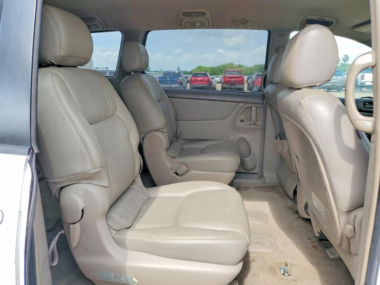 2005 Toyota Sienna Le 8 Passenger White vin: 5TDZA23C65S313113