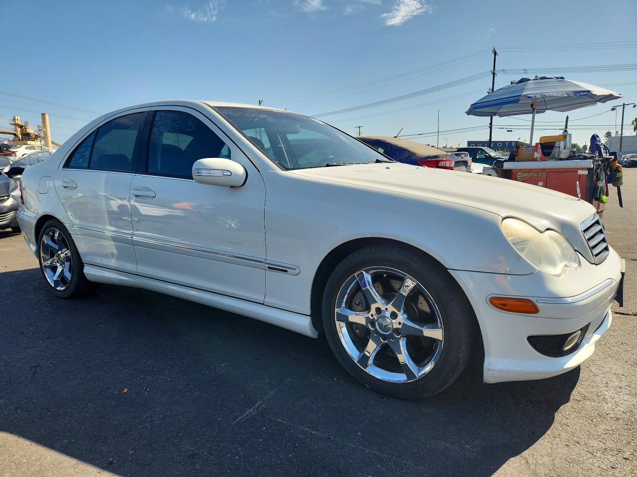 2007 Mercedes-benz C 230 White vin: WDBRF52H37F910026