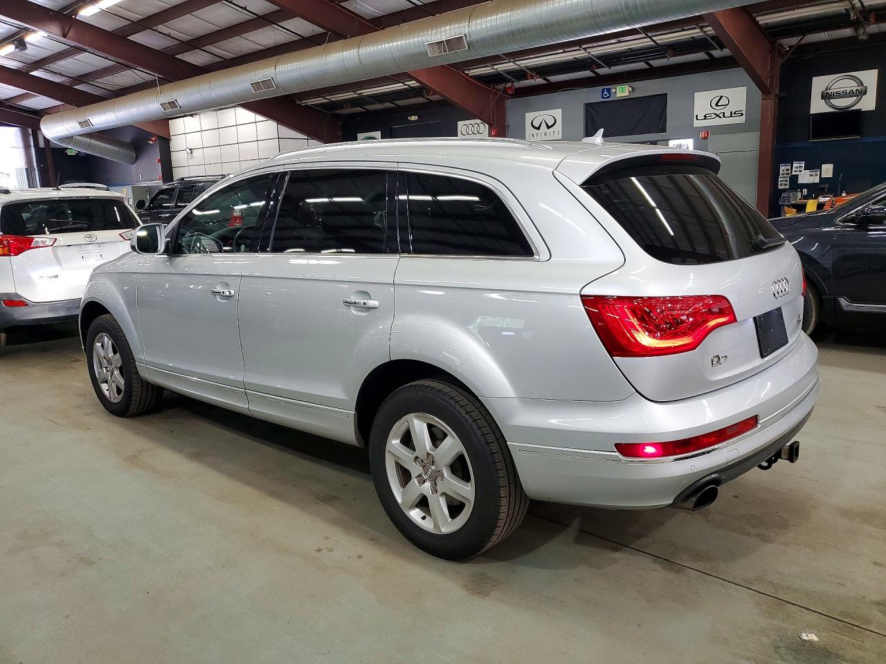2015 Audi Q7 Premium Plus Silver vin: WA1LGAFE3FD000913