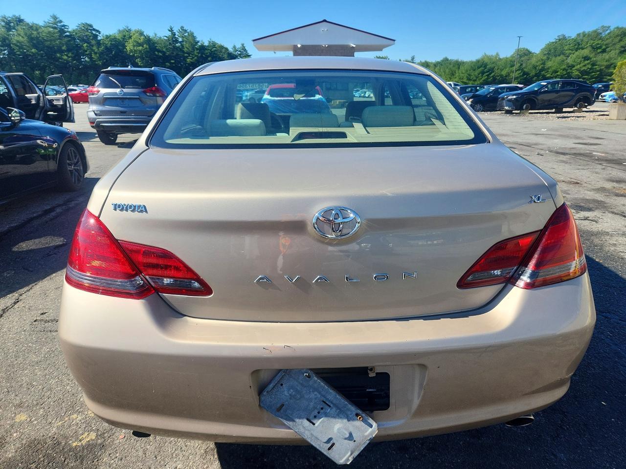 2008 Toyota Avalon Xl Gold vin: 4T1BK36B38U315968