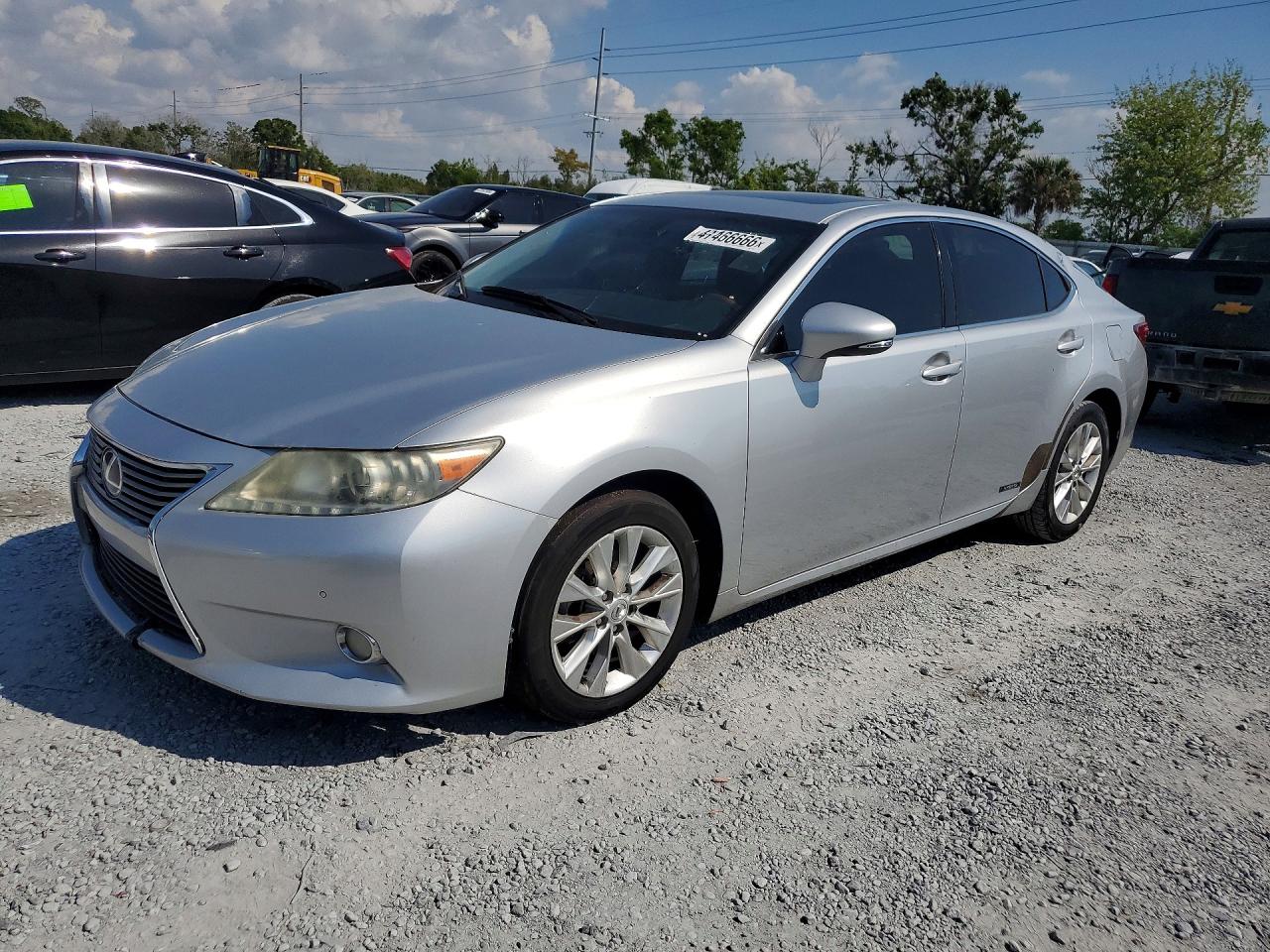 2013 Lexus Es 300h Base Silver vin: JTHBW1GG8D2032185