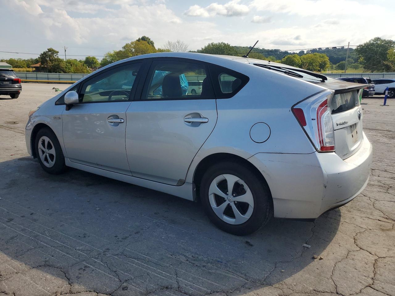 2012 Toyota Prius Two Серебряный vin: JTDKN3DU3C5412347