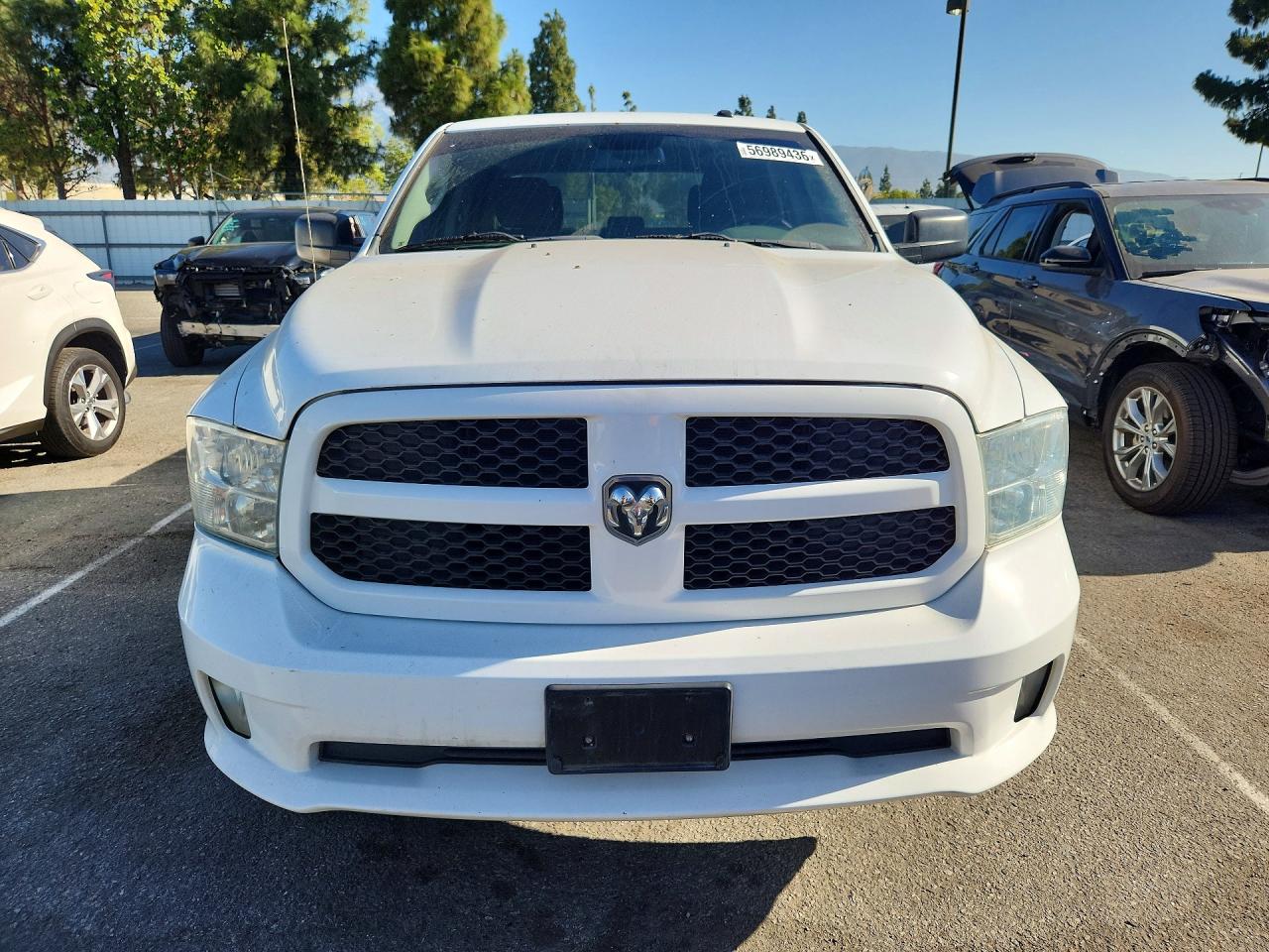 2014 Ram 1500 St Белый vin: 3C6RR6KT6EG262770
