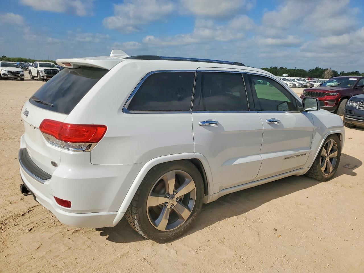 2014 Jeep Grand Cherokee Overland White vin: 1C4RJFCM6EC404254