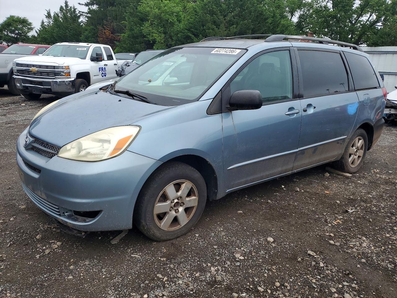 2005 Toyota Sienna Le 7 Passenger Синий vin: 5TDZA23C75S265542