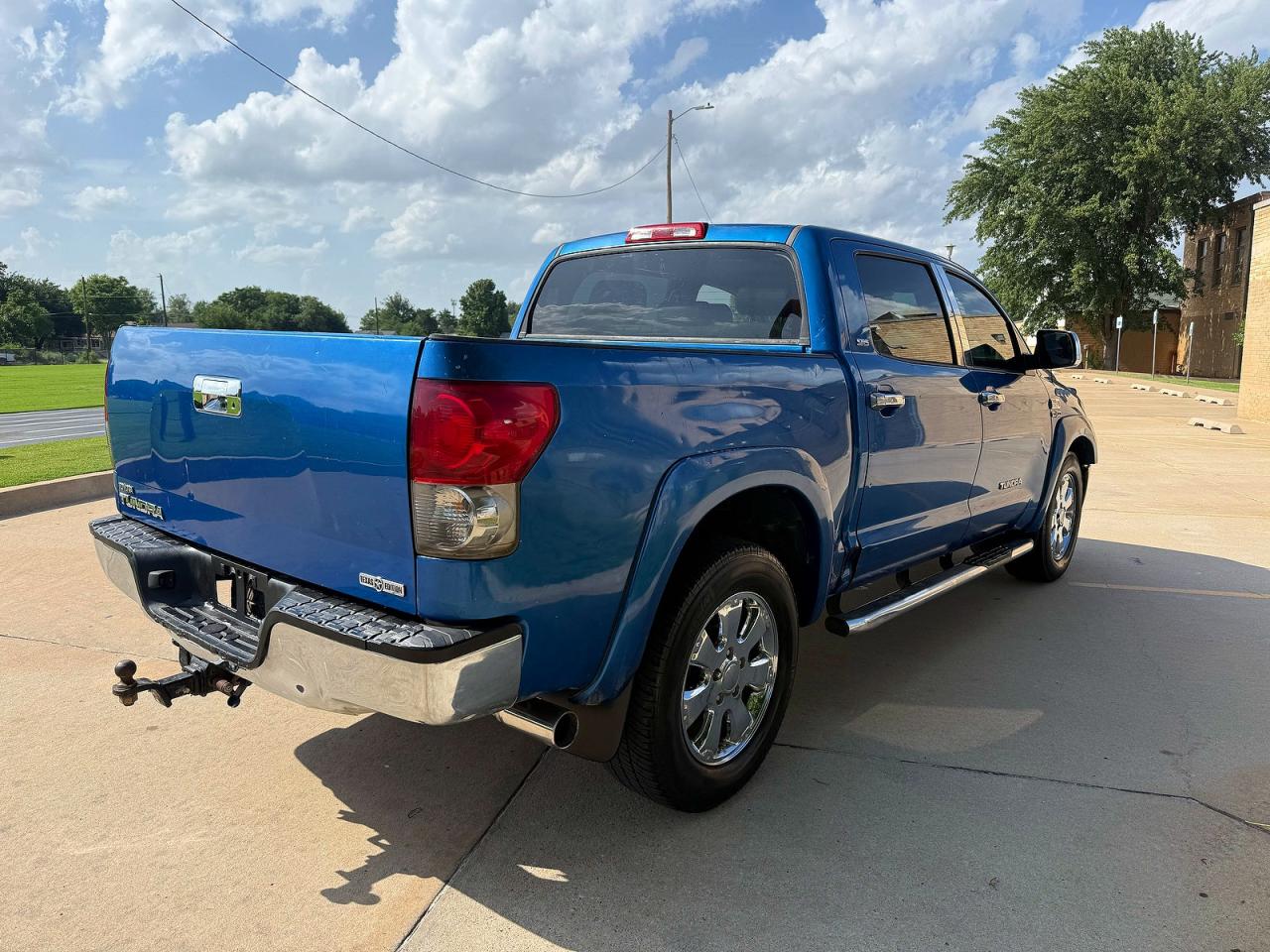 2008 Toyota Tundra Sr5 Blue vin: 5TFEV54138X051261