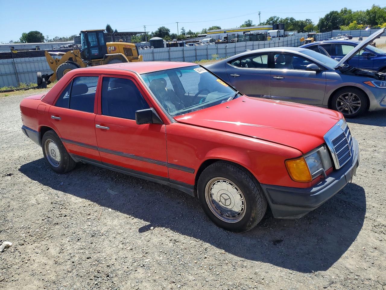 1989 Mercedes-benz 300 E Красный vin: WDBEA30D6KA886795