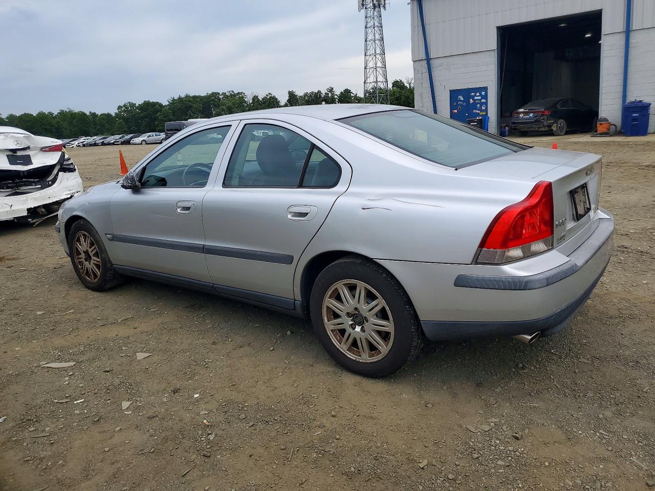 2004 Volvo S60 2.5t Silver vin: YV1RS59VX42339169
