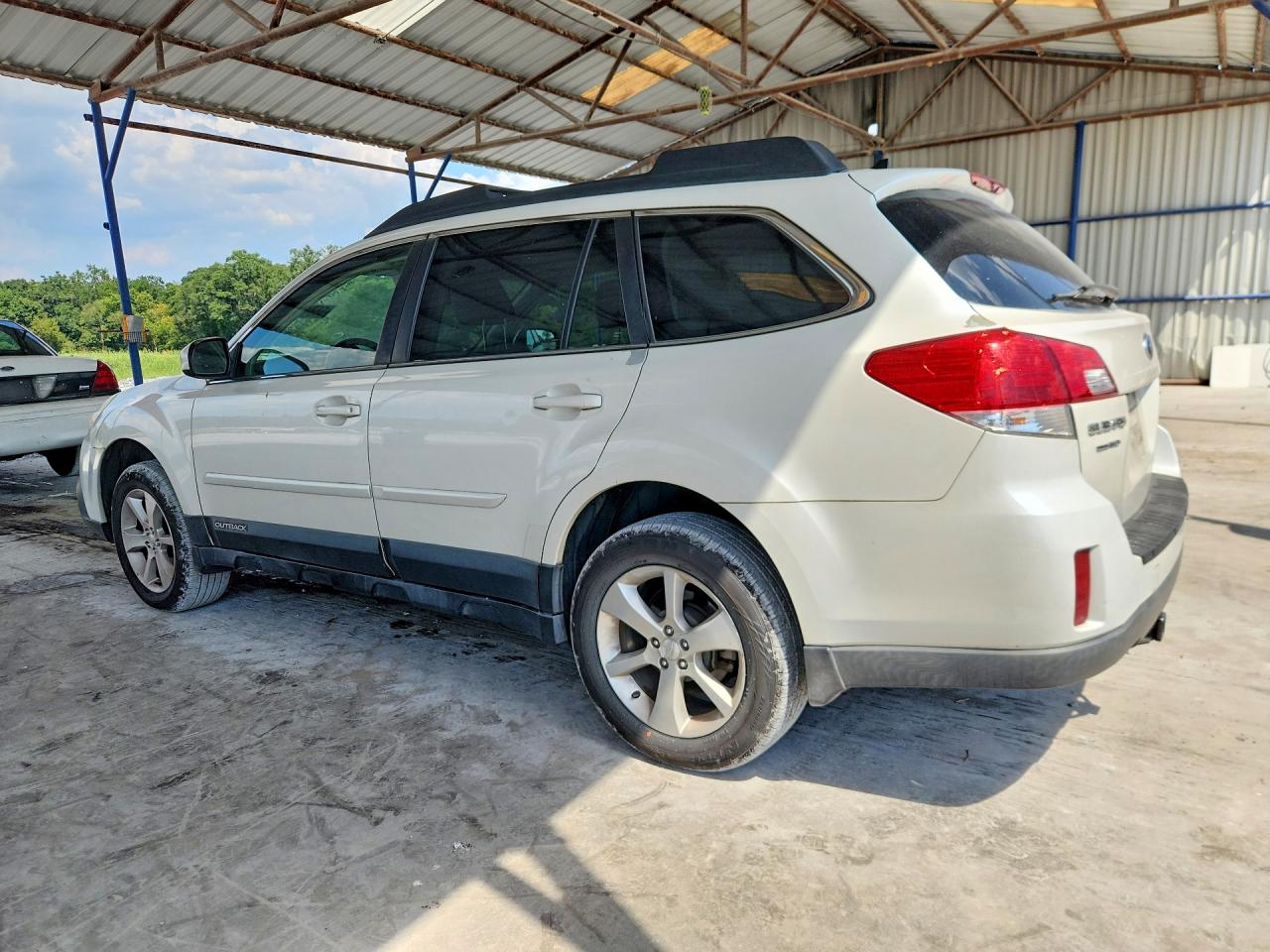 2013 Subaru Outback 2.5i Limited White vin: 4S4BRCPC8D3226058