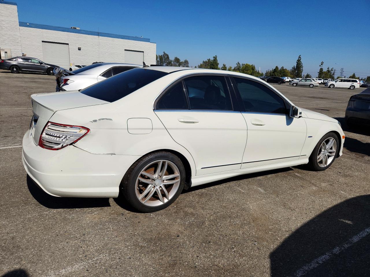 2012 Mercedes-benz C 250 White vin: WDDGF4HB7CA682065