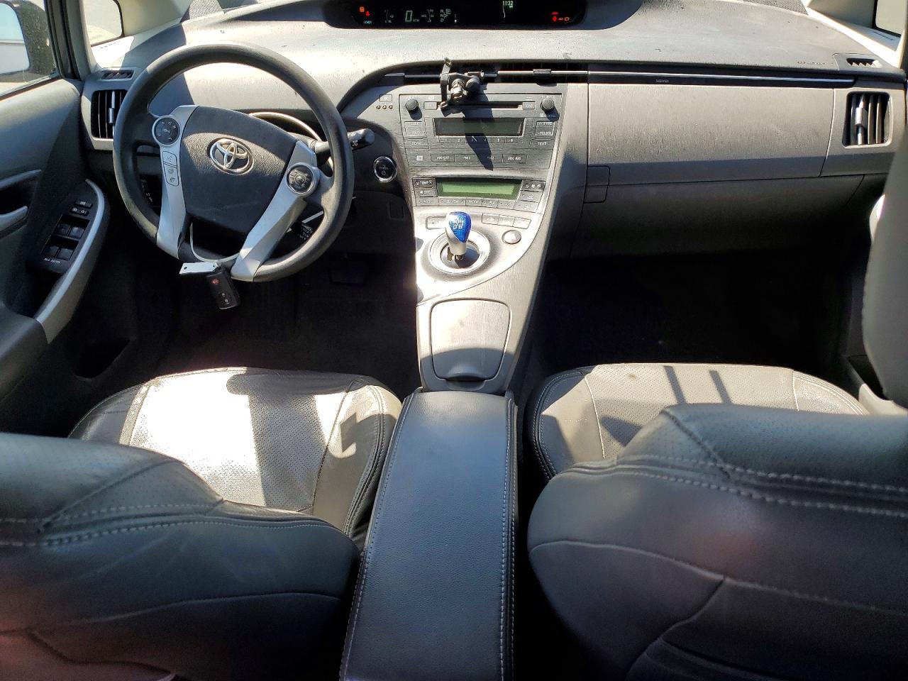 2011 Toyota Prius Three Серый vin: JTDKN3DU5B0296161
