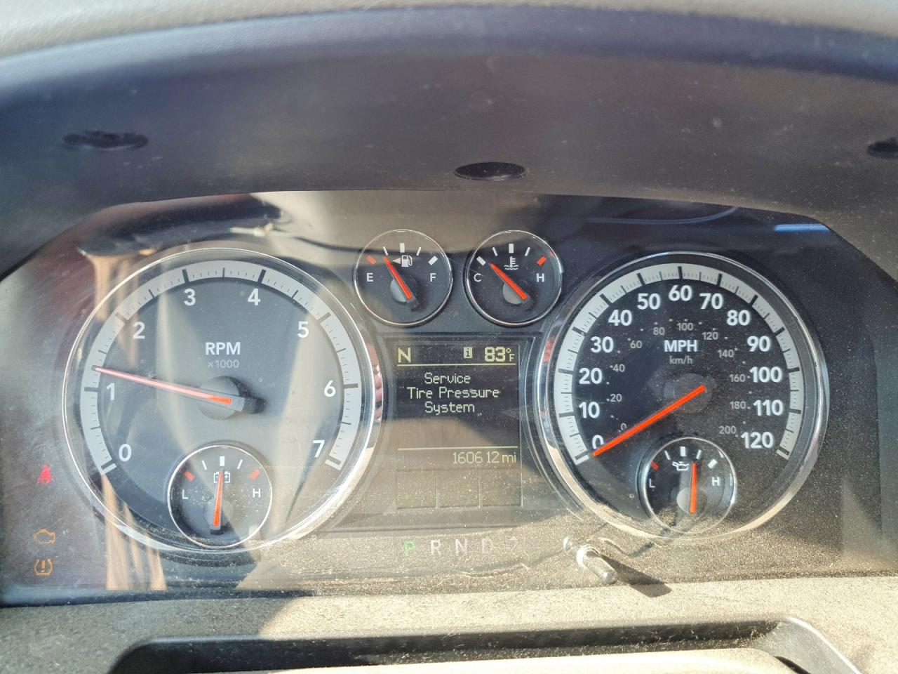 2011 Dodge Ram 1500 Red vin: 1D7RV1GT4BS643124