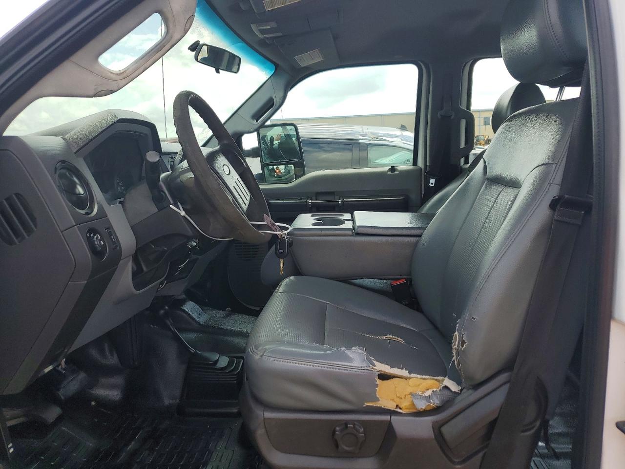 2014 Ford F250 Super Duty White vin: 1FD7W2BTXEEB19664