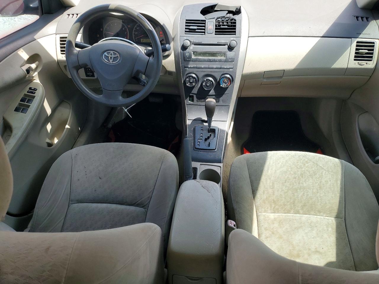 2009 Toyota Corolla Le Red vin: JTDBL40E499034910