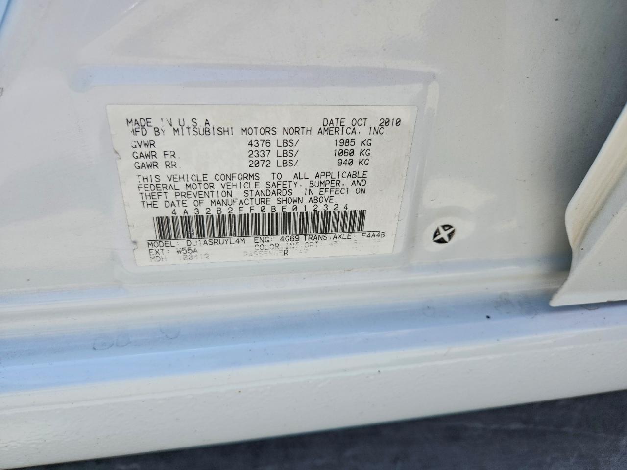 2011 Mitsubishi Galant Fe White vin: 4A32B2FF0BE012324