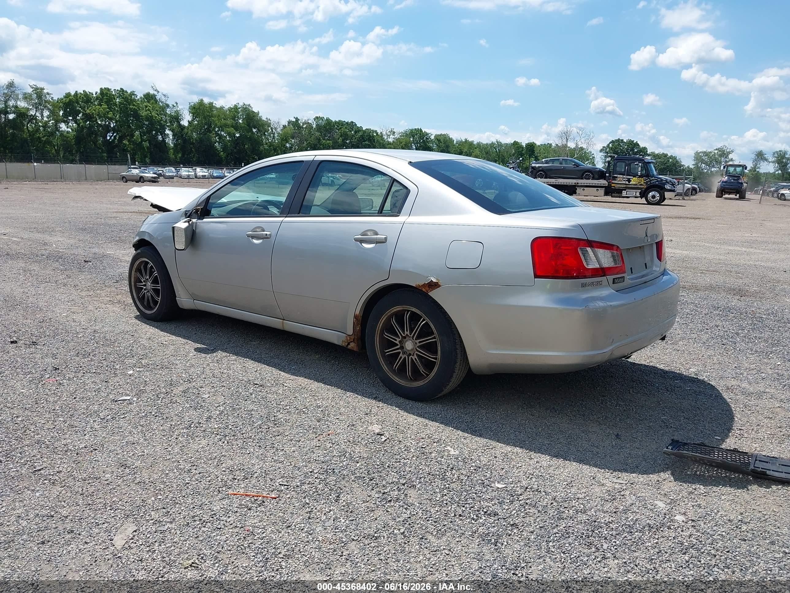 2011 Mitsubishi Galant Fe Silver vin: 4A32B2FF1BE011344