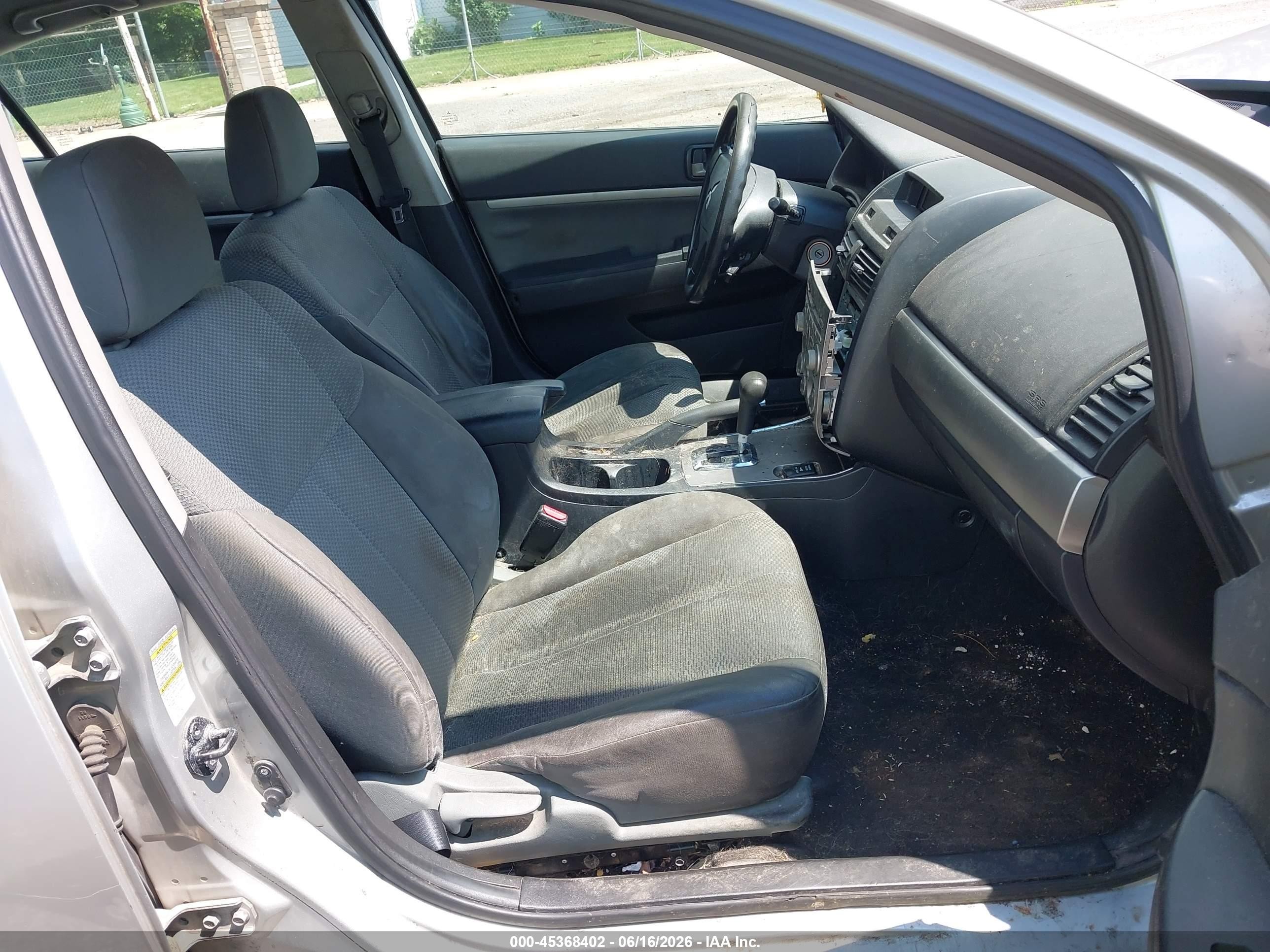 2011 Mitsubishi Galant Fe Silver vin: 4A32B2FF1BE011344