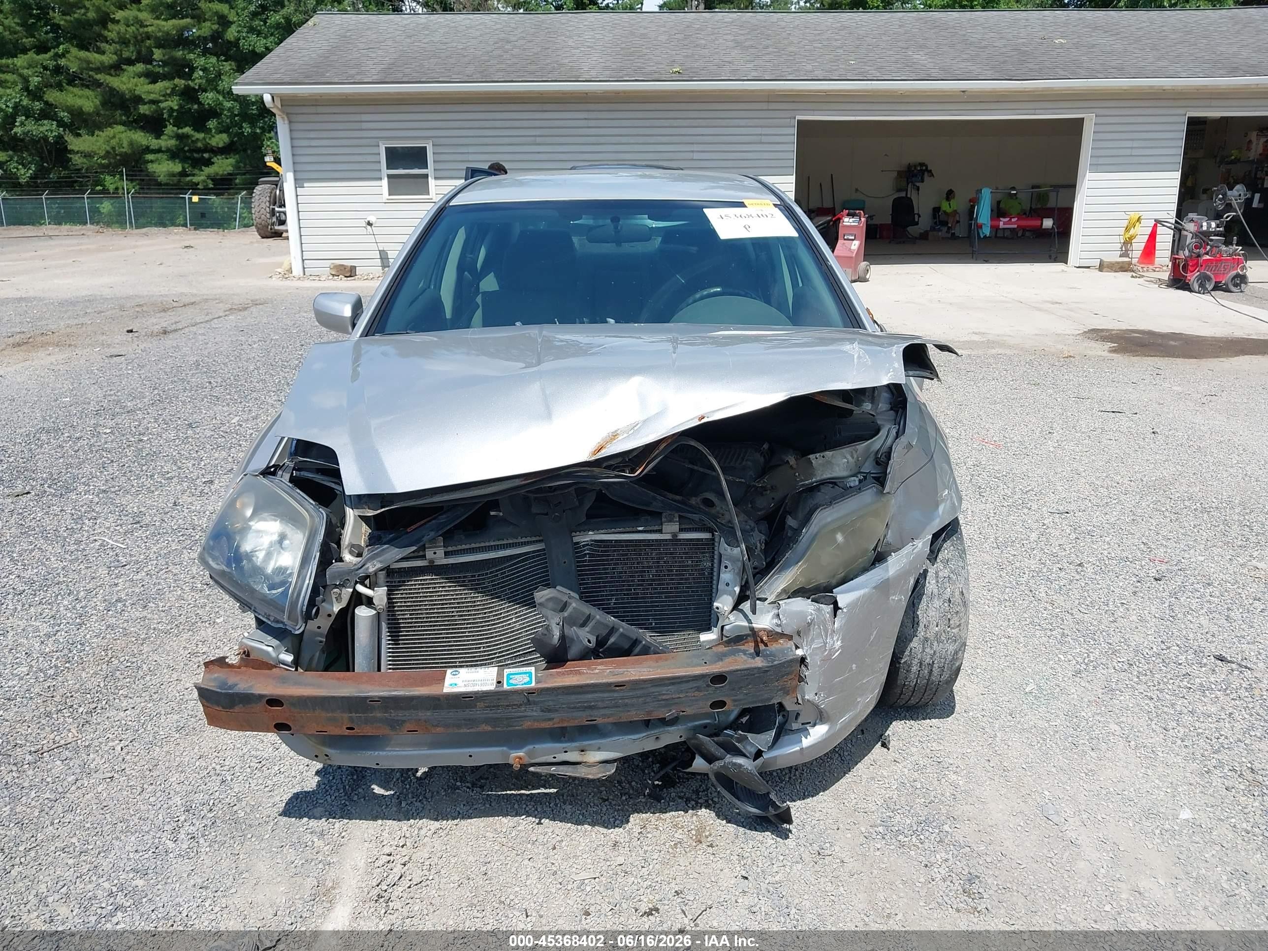 2011 Mitsubishi Galant Fe Silver vin: 4A32B2FF1BE011344